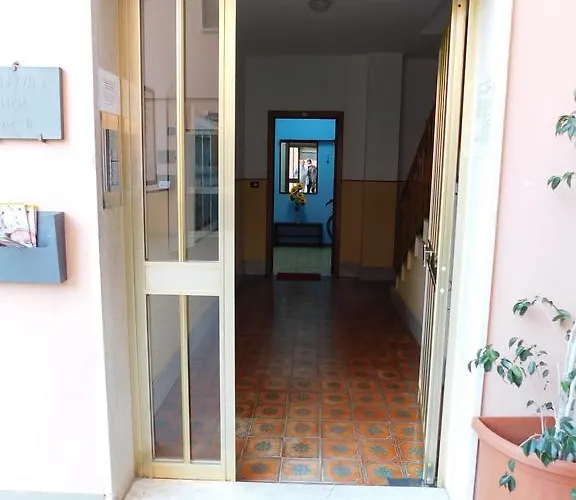 Casa Azzurra 公寓 *